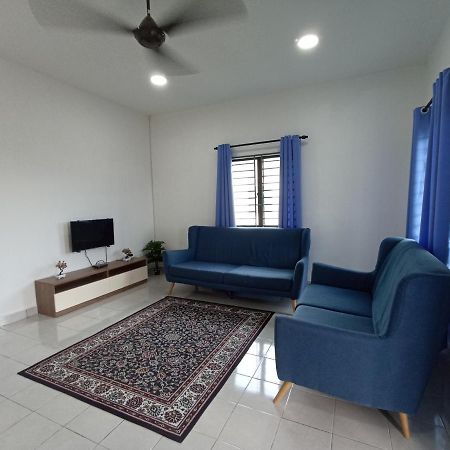 Aisya Homestay Bajet Karak Setia 外观 照片