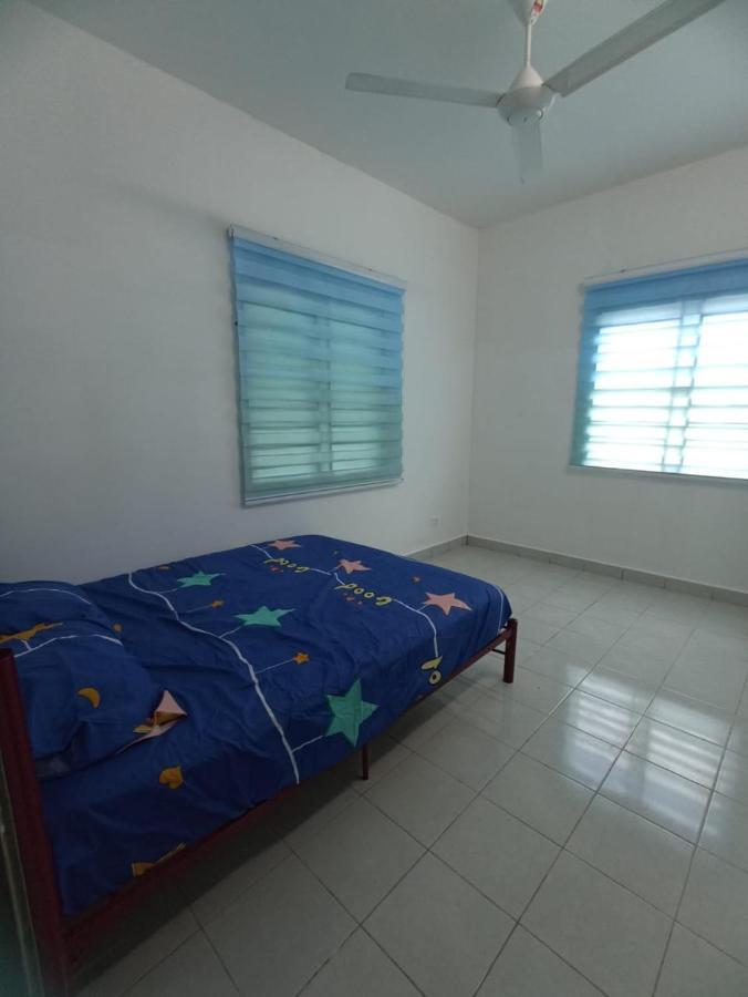Aisya Homestay Bajet Karak Setia 外观 照片